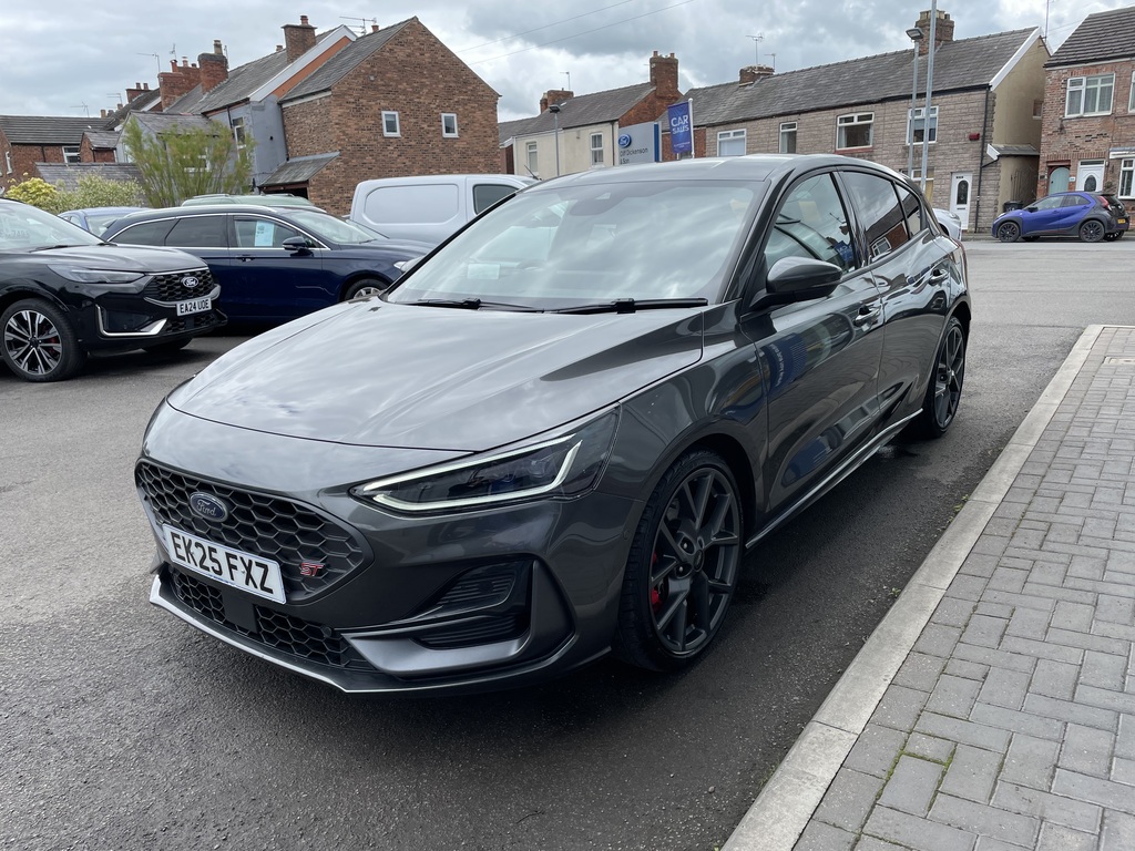 Ford Focus 2.3 Ecoboost St Grey #3