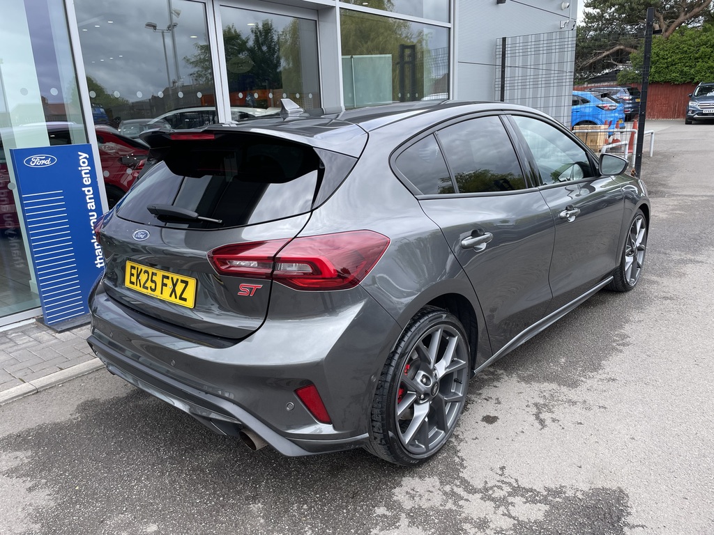 Ford Focus 2.3 Ecoboost St Grey #6