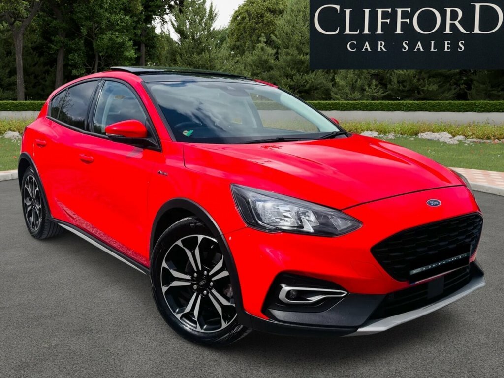Ford Focus 1.5L Active X Red