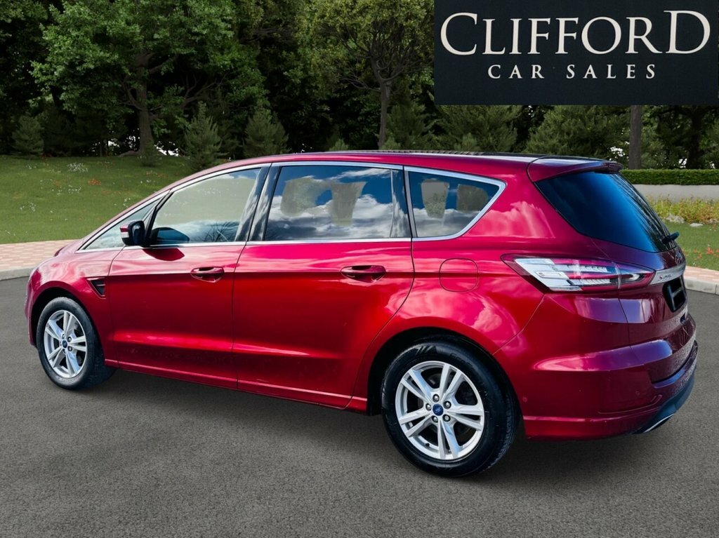 Ford S-Max 2L Titanium LP66XFS Red #6