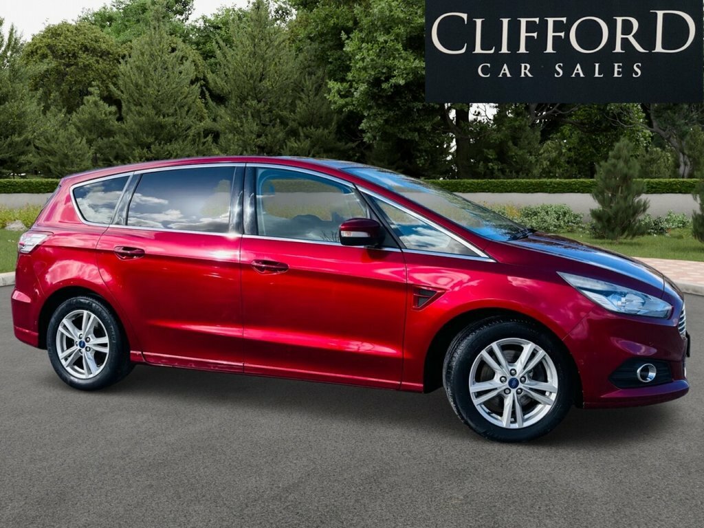 Ford S-Max 2L Titanium LP66XFS Red #3