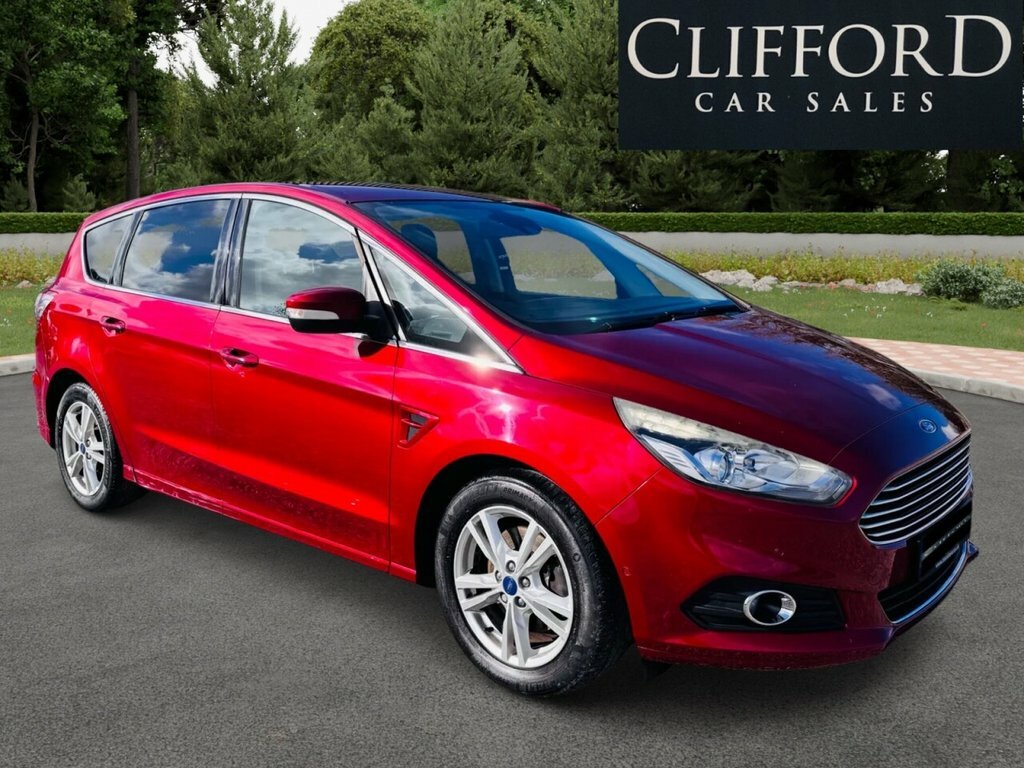 Ford S-Max 2L Titanium LP66XFS Red #2
