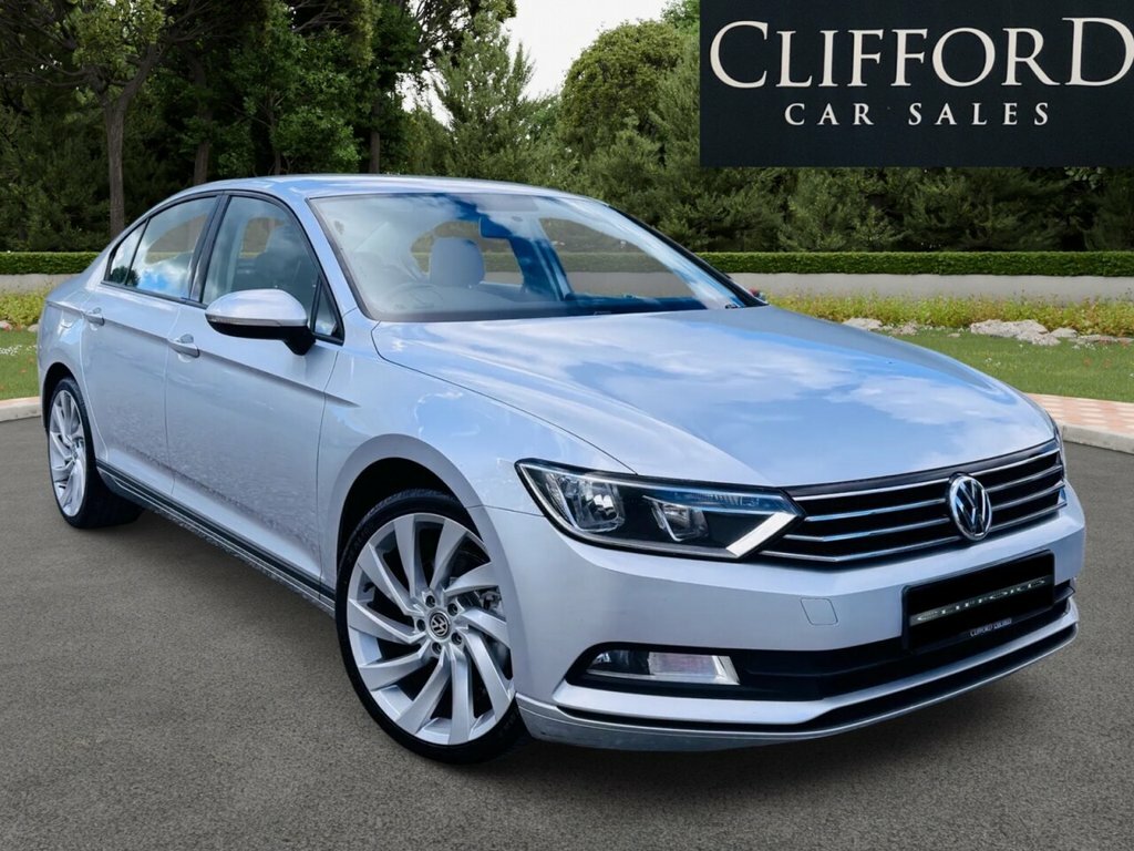 Volkswagen Passat 1.6L S Silver