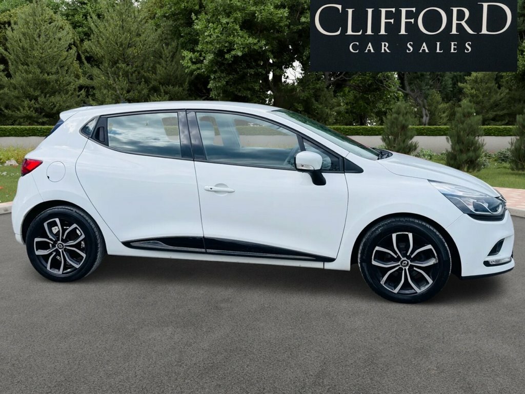 Renault Clio 1.5L Play XUI3407 White #5