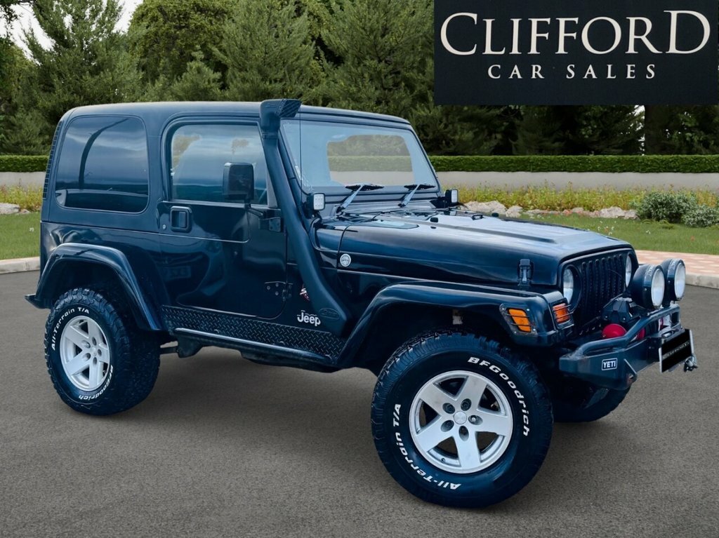 Jeep Wrangler 4.0 Sahara Hard Top 4X4 Black #46