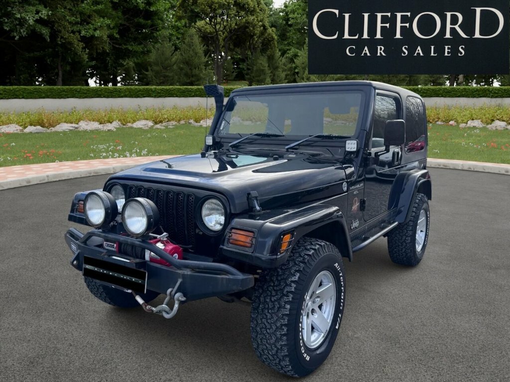 Jeep Wrangler 4.0 Sahara Hard Top 4X4 Black #15