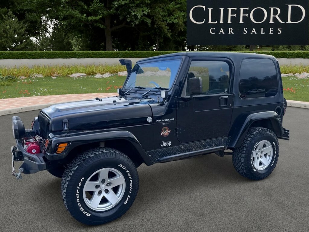 Jeep Wrangler 4.0 Sahara Hard Top 4X4 Black #18