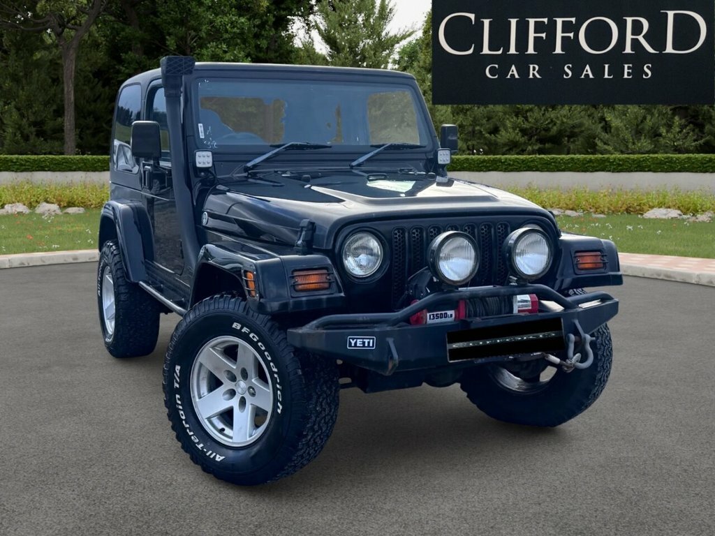 Jeep Wrangler 4.0 Sahara Hard Top 4X4 Black #37