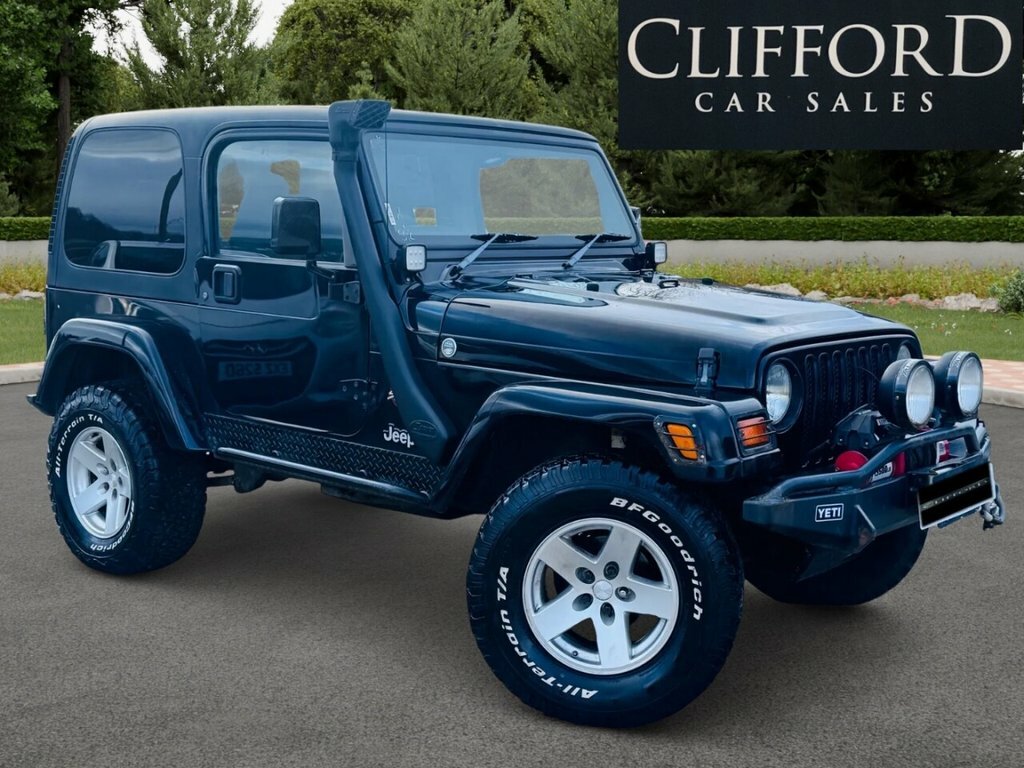 Jeep Wrangler 4.0 Sahara Hard Top 4X4 Black #45