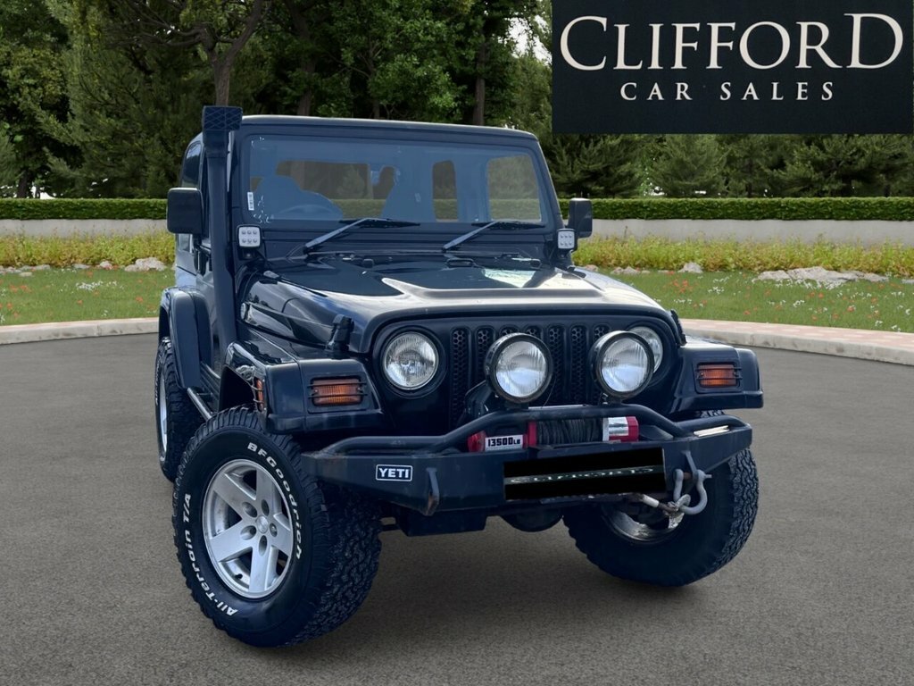 Jeep Wrangler 4.0 Sahara Hard Top 4X4 Black #36