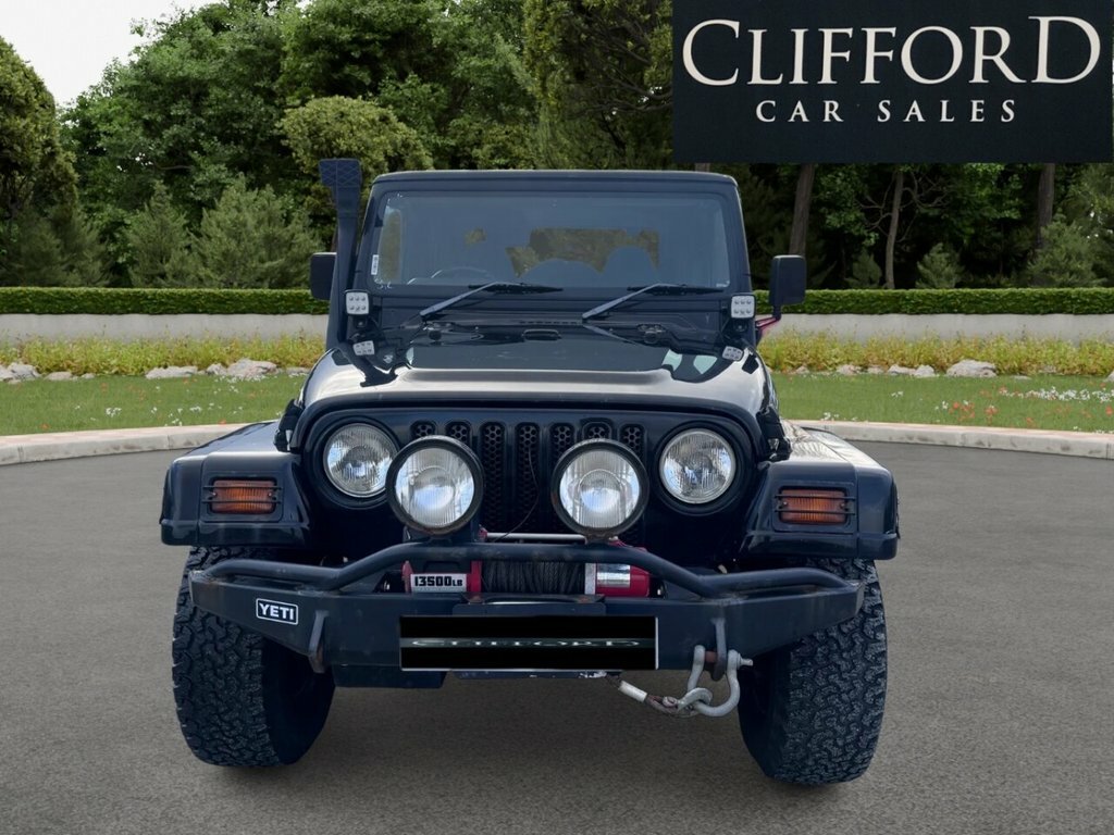 Jeep Wrangler 4.0 Sahara Hard Top 4X4 Black #14