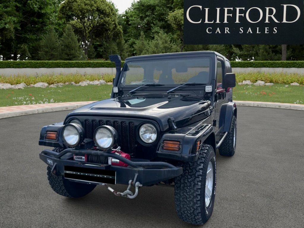 Jeep Wrangler 4.0 Sahara Hard Top 4X4 Black #12
