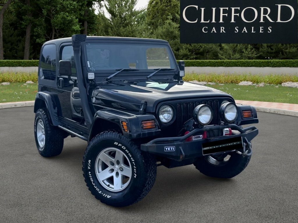 Jeep Wrangler 4.0 Sahara Hard Top 4X4 Black #40