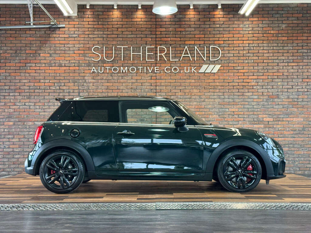 Mini Hatch 2.0 John Cooper Works Green