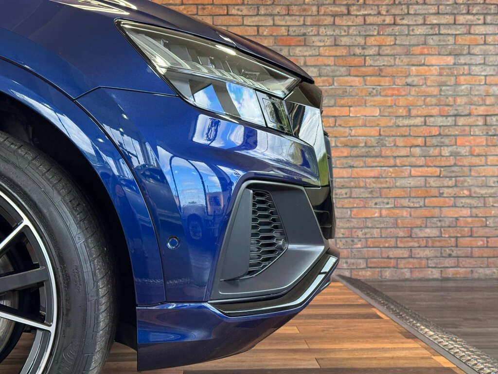 Audi Q8 3.0 Q8 Black Edition 55 Tfsi Mhev Quattro 4Wd VA22LML Blue #6