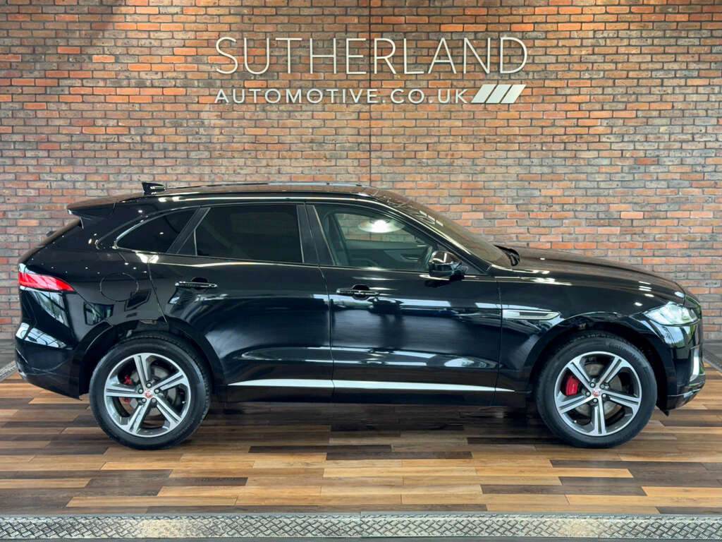 Jaguar F-Pace 3.0 F-pace V6 S Awd D 4Wd RK66MKU Black #3