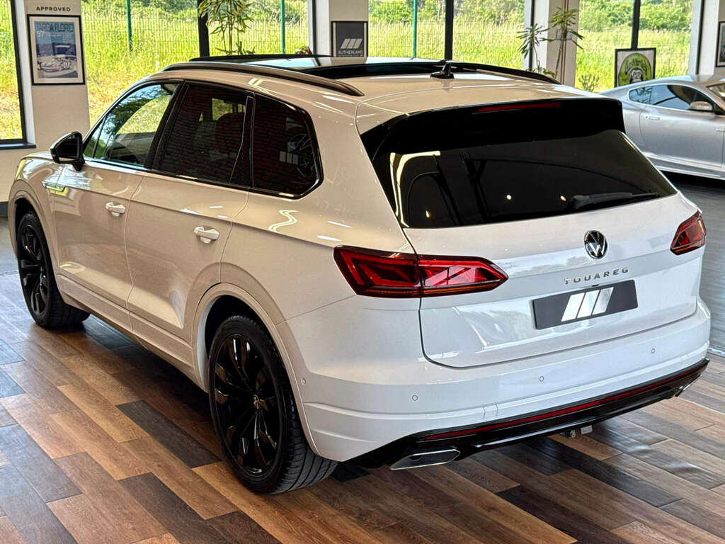Volkswagen Touareg 3.0 Touareg V6 Black Edition Tdi 4Wd MM70OGU White #5