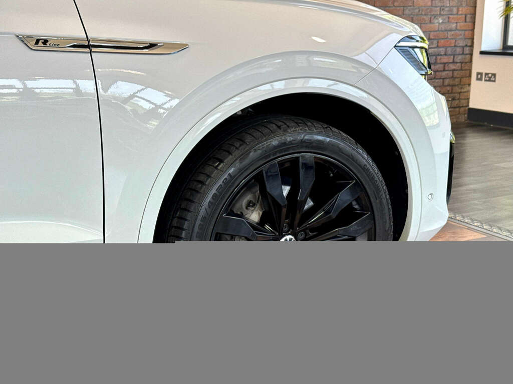 Volkswagen Touareg 3.0 Touareg V6 Black Edition Tdi 4Wd MM70OGU White #6