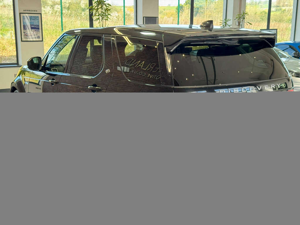 Land Rover Discovery 3.0 Discovery Hse Sdv6 4Wd CV69BAU Black #3