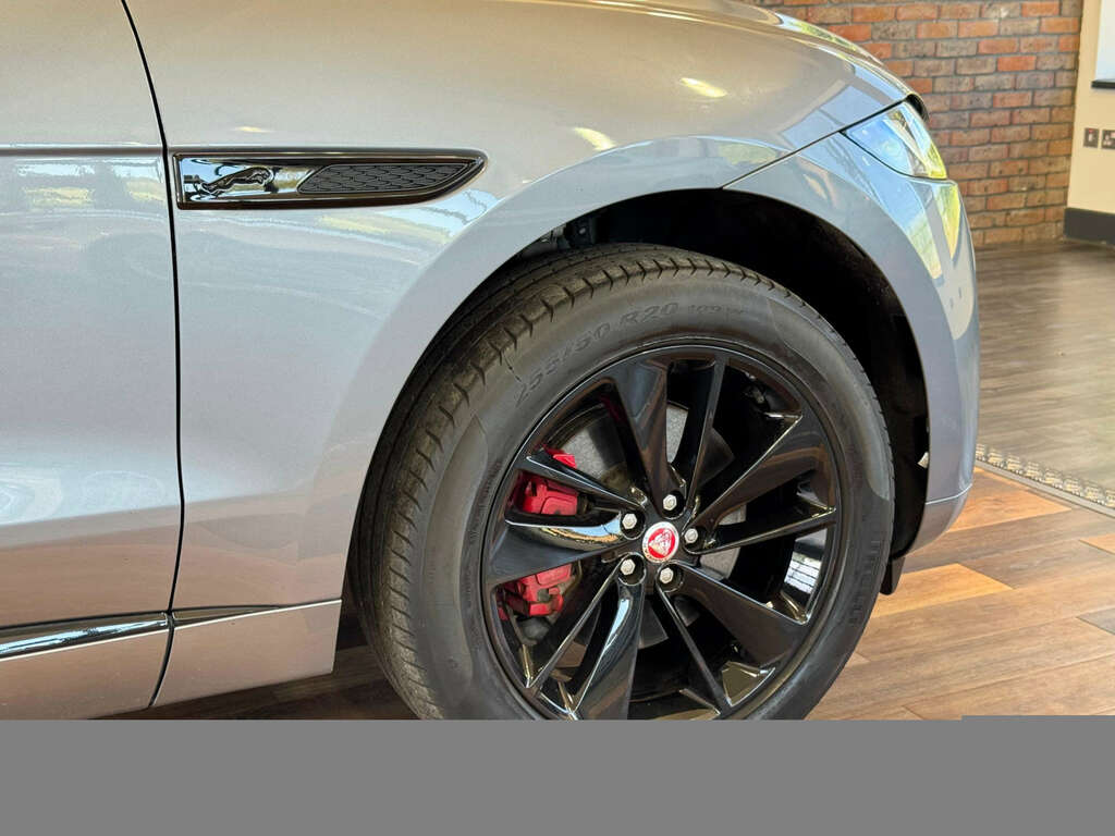 Jaguar F-Pace 2.0 F-pace R-dynamic Black Awd 4Wd LT71XZG Grey #4