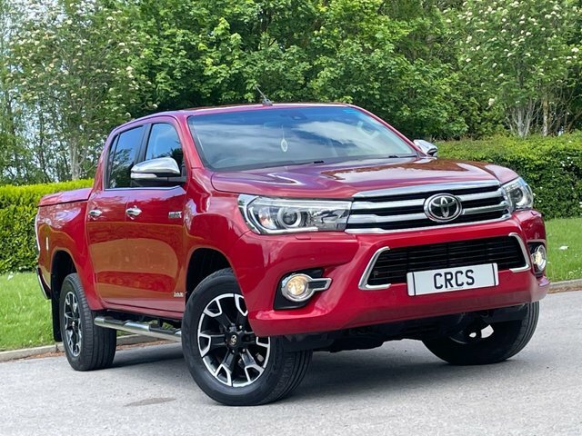 Toyota HILUX 2.4 D-4d Invincible X Pickup Double Cab Red