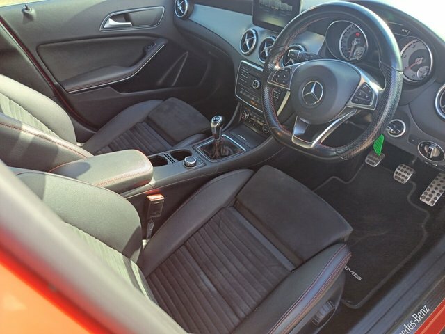 Mercedes-Benz GLA Class 2.1 Gla200d Amg Line Executive Suv Ma KE66NMU Red #6
