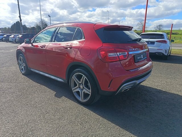 Mercedes-Benz GLA Class 2.1 Gla200d Amg Line Executive Suv Ma KE66NMU Red #5