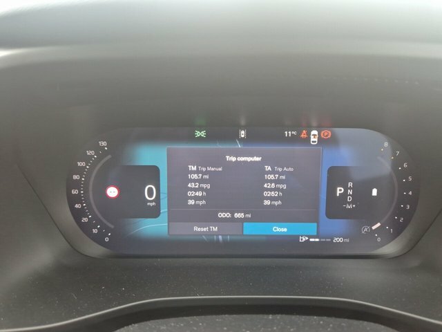 Volvo XC40 2.0 B4 Mhev Plus Black Edition Suv Hybr SO75DHJ Black #4