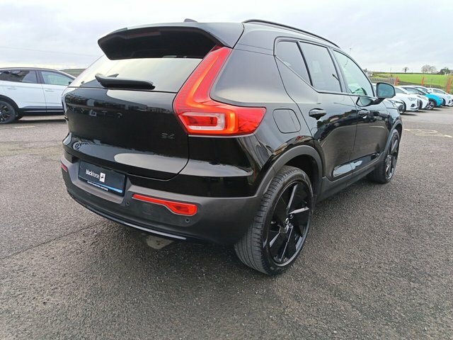 Volvo XC40 2.0 B4 Mhev Plus Black Edition Suv Hybr SO75DHJ Black #3