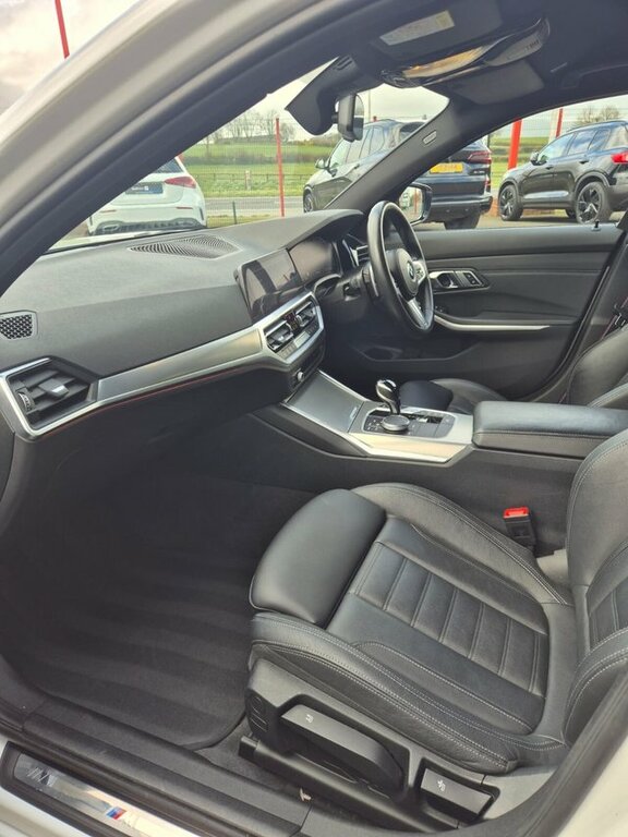 BMW 3 Series 2.0 320D Mht M Sport Saloon Hybrid NNZ133 White #6