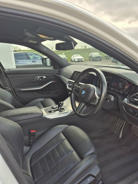 BMW 3 Series 2.0 320D Mht M Sport Saloon Hybrid NNZ133 White #4
