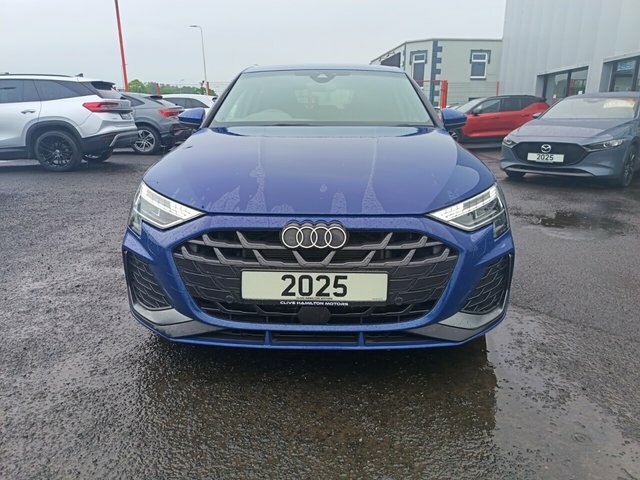 Audi A3 1.5 Tfsi 35 S Line Sportback Eur FY25WUC Blue #2
