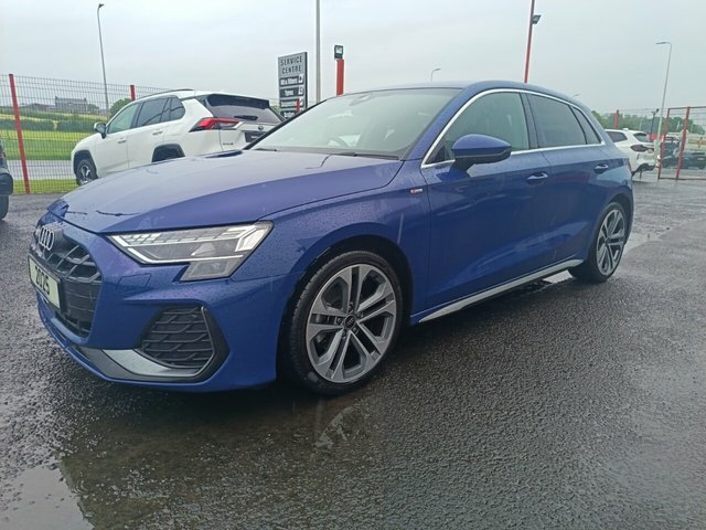 Audi A3 1.5 Tfsi 35 S Line Sportback Eur FY25WUC Blue #4