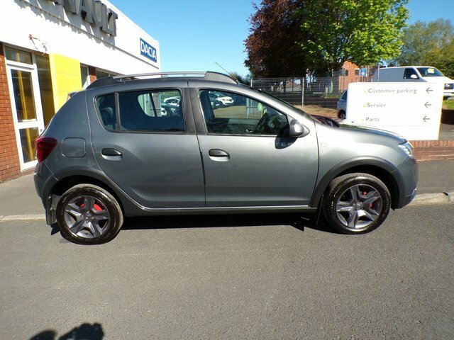 Dacia Sandero Stepway Tce Se Summit Hatchback BD17JYV Grey #5