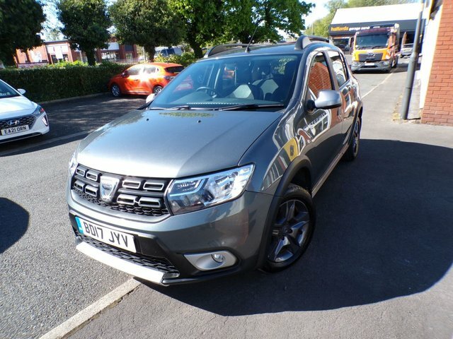 Dacia Sandero Stepway Tce Se Summit Hatchback BD17JYV Grey #3