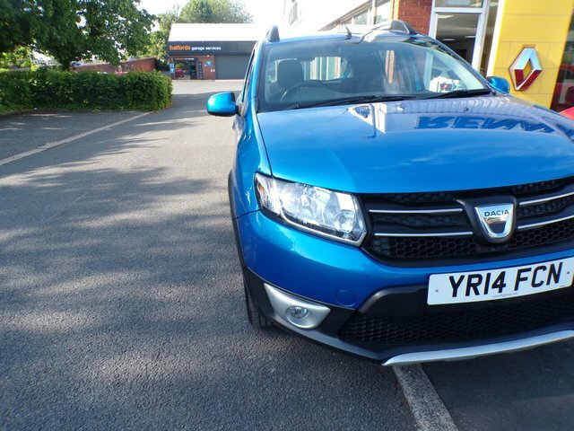 Dacia Sandero Stepway Tce Laureate Hatchback YR14FCN Blue #6