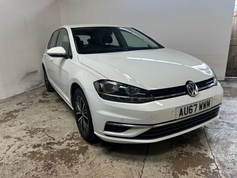 Volkswagen Golf Se Navigation Tsi AU67WWM White #4