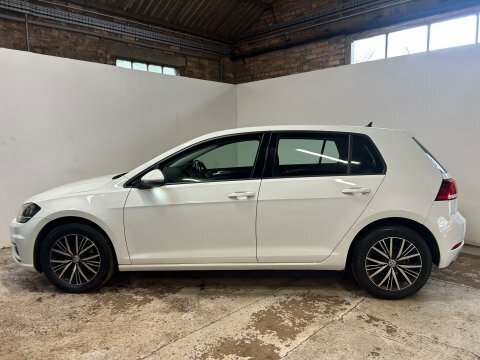 Volkswagen Golf Se Navigation Tsi AU67WWM White #6
