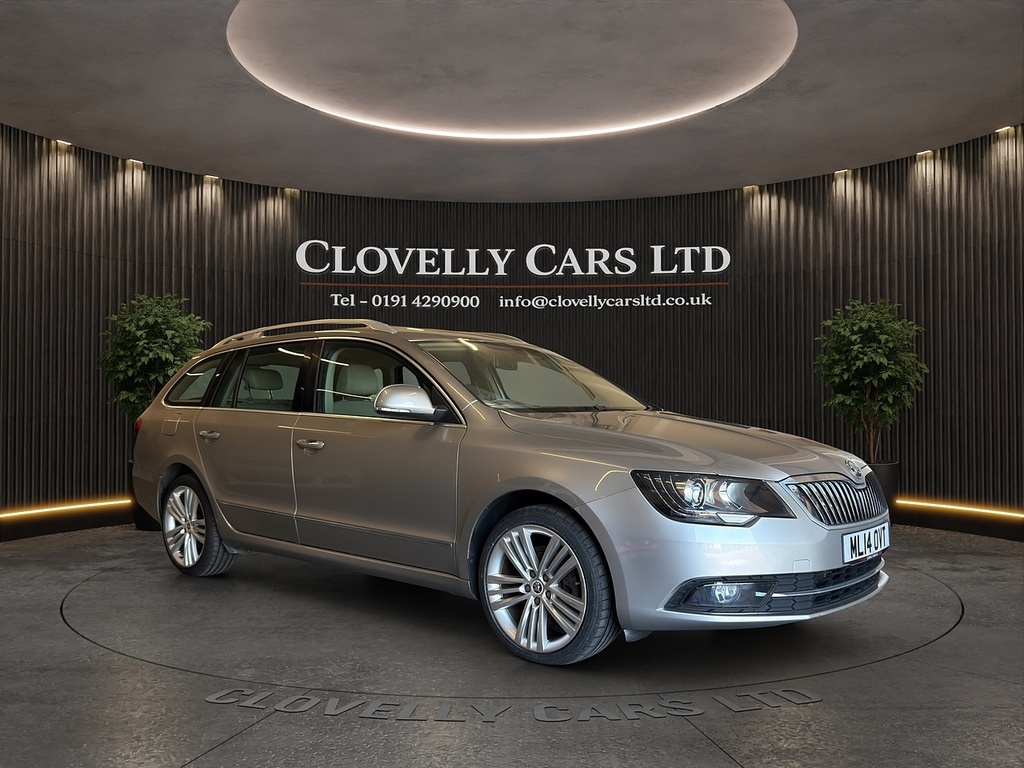 Skoda Superb 2.0 Tdi Elegance Estate Dsg 4Wd Euro 5 Beige
