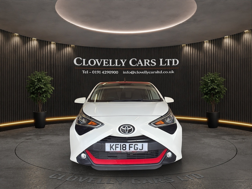 Toyota Aygo 1.0 Vvt-i X-press Hatchback Euro KF18FGJ White #3