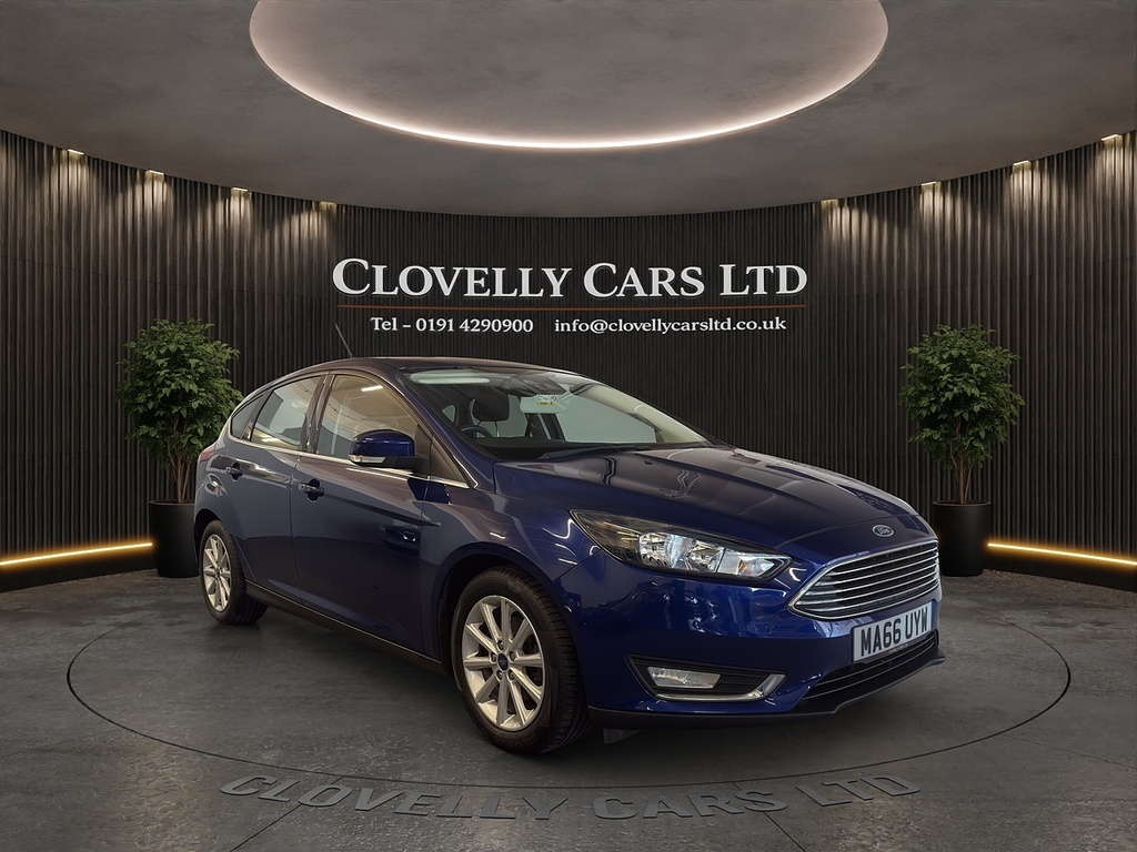 Ford Focus 1.0T Ecoboost Titanium Hatchback Blue