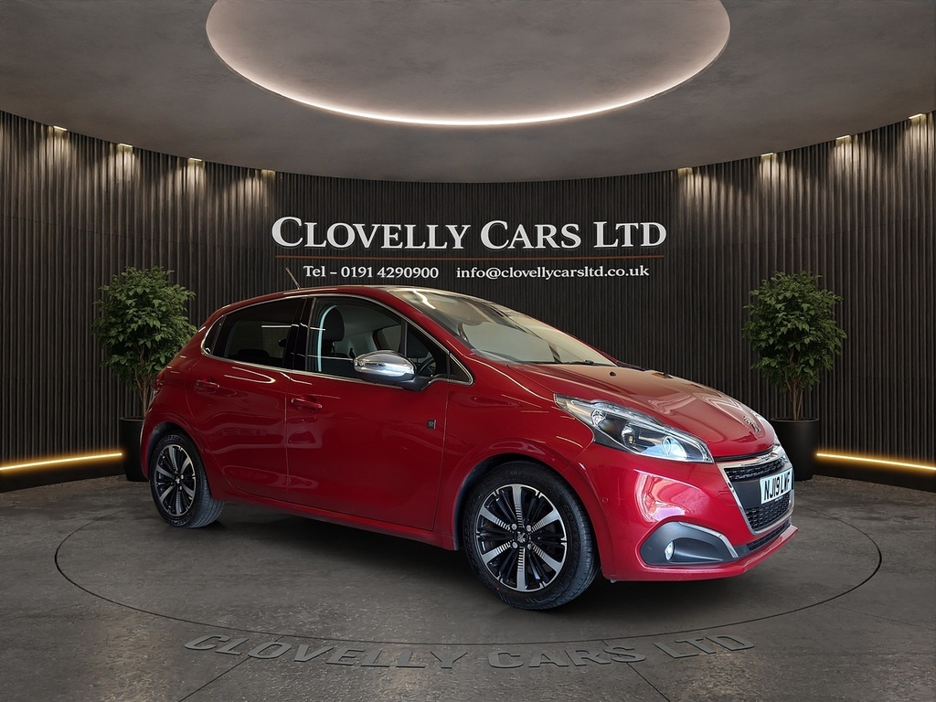 Peugeot 208 1.2 Puretech Tech Edition Hatchback Man Red