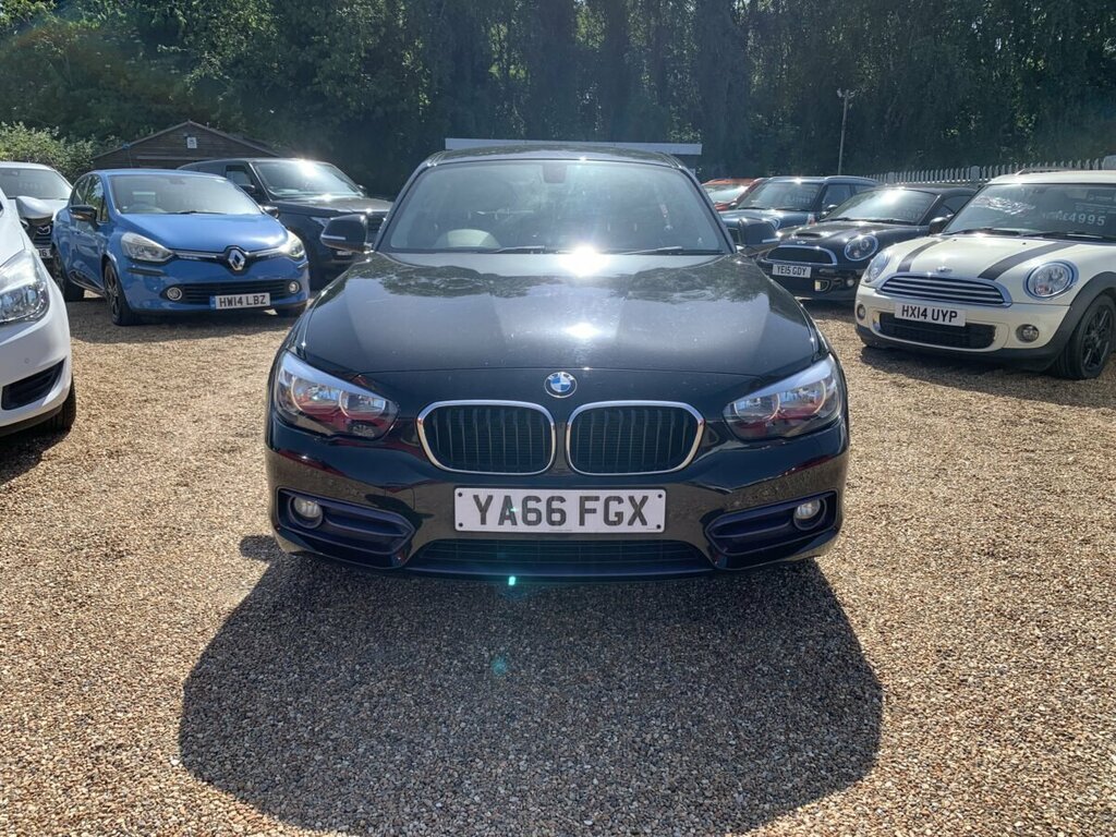 BMW 1 Series Diesel YA66FGX Black #4