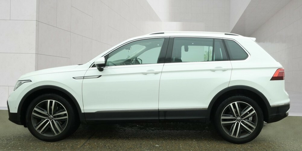 Volkswagen Tiguan Suv 1.5 Tsi 150 Elegance Dsg 202373 HJ73VNN White #4