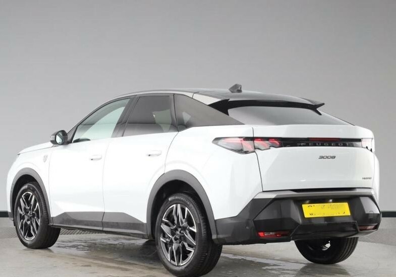 Peugeot 3008 Suv 3008 Gt Hybrid 1.2 145 E-dsc6 202525 SU13SMC White #3