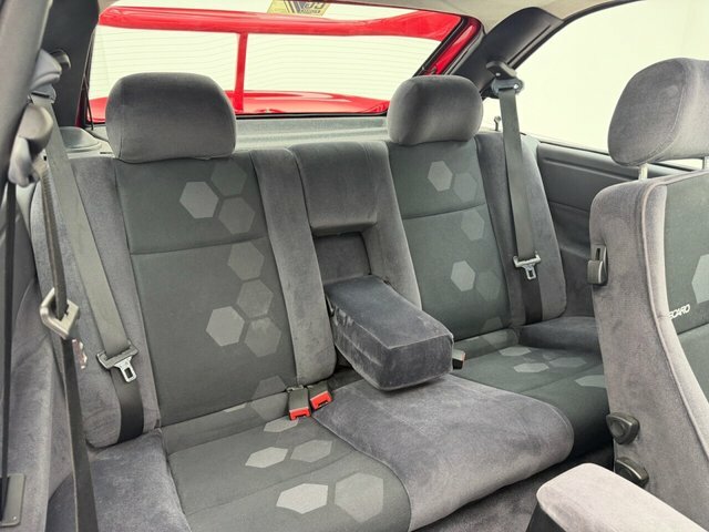 Ford Escort Calypso Red #9