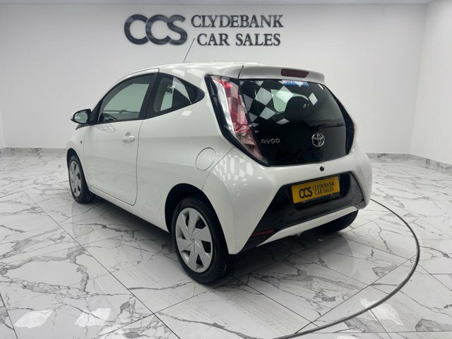 Toyota Aygo 1.0 Vvt-i X-play Hatchback Euro FD17WLJ White #5