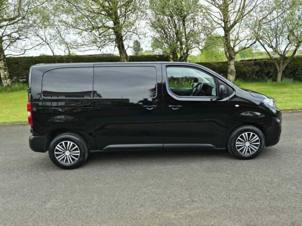 Peugeot Expert Prof Premium 2.0 B-hdi PXZ3704 Black #2