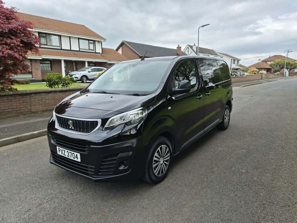 Peugeot Expert Prof Premium 2.0 B-hdi Black