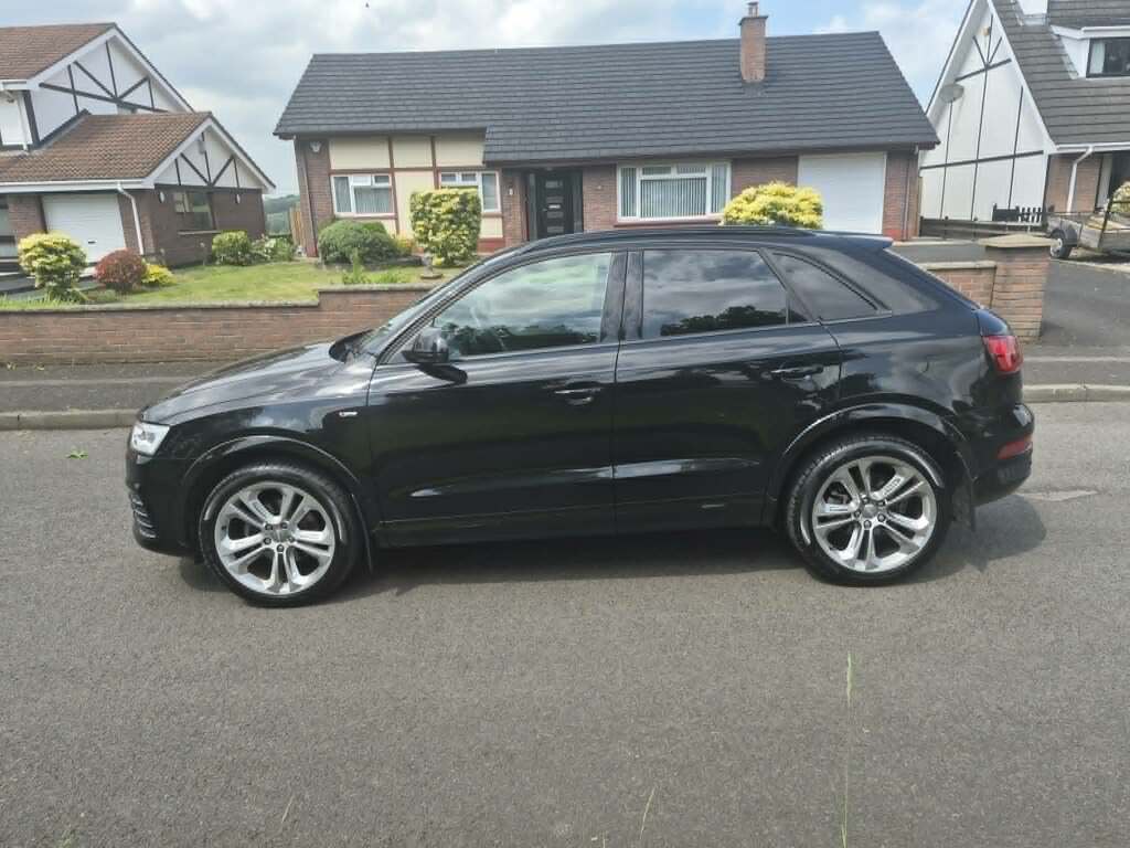 Audi Q3 2.0 Tdi S-line Plus Quattro LT17FBA Black #2